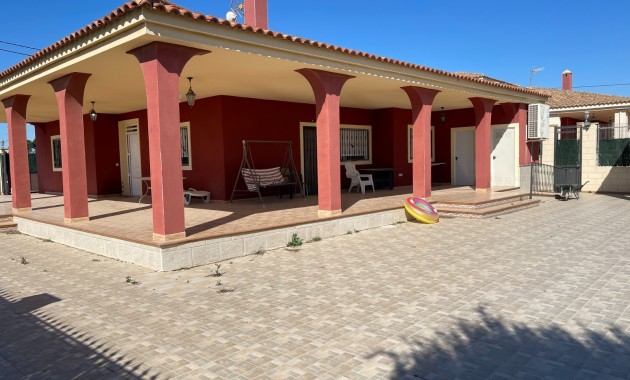 Detached Villa - Herverkoop - Albatera - Albatera