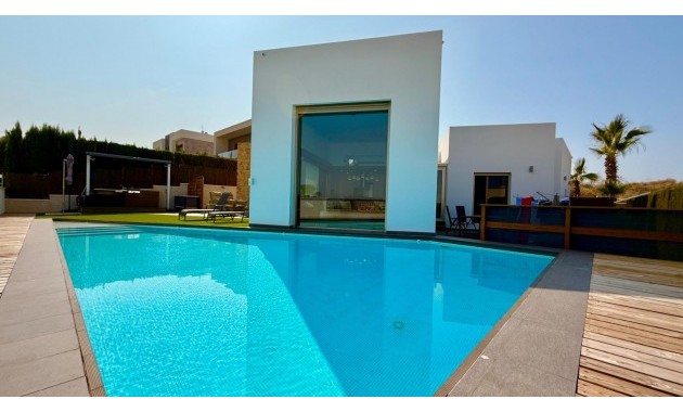 Detached Villa - Herverkoop - Benijofar - Benijofar - Village