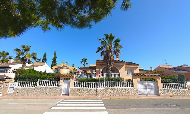 Detached Villa - Herverkoop - Ciudad Quesada - Pueblo Lucero