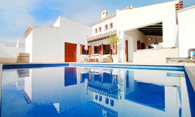 Detached Villa - Herverkoop - El Valle Golf Resort - El Valle Golf Resort