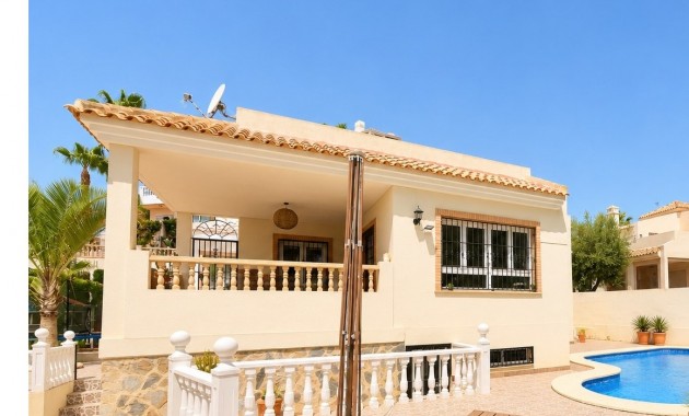 Detached Villa - Herverkoop - Orihuela Costa - Lomas De Campoamor-las Ramblas
