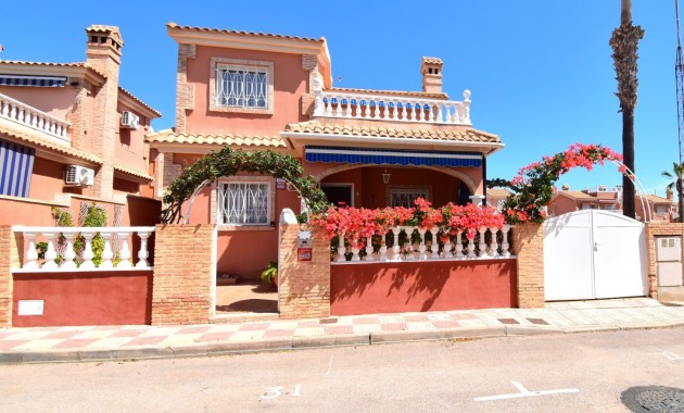Detached Villa - Herverkoop - Orihuela Costa - Playa Flamenca