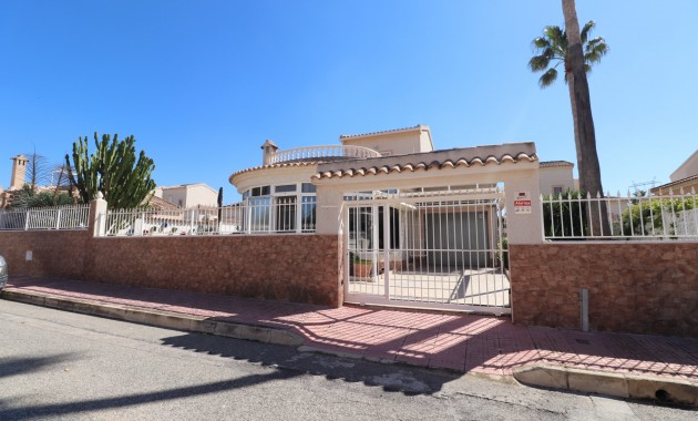 Detached Villa - Sale - Ciudad Quesada - Atalayas