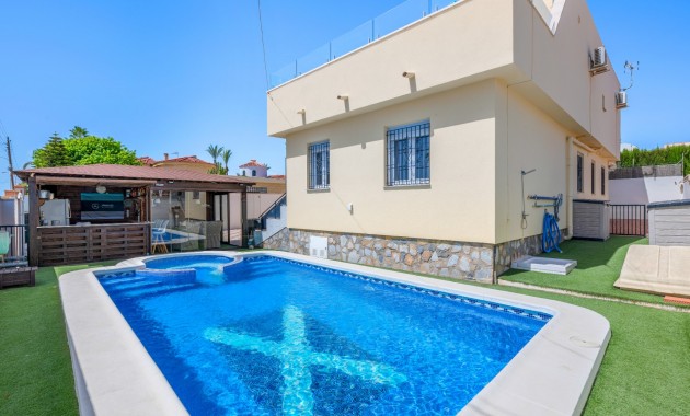 Detached Villa - Sale - Ciudad Quesada - Center