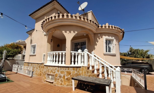 Detached Villa - Sale - Ciudad Quesada - Doña Pepa