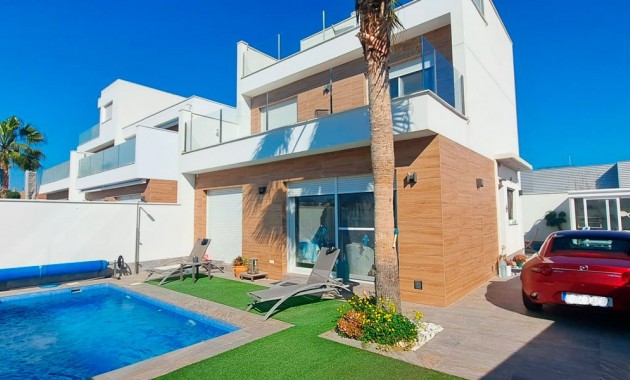Detached Villa - Sale - Pilar de La Horadada - Pilar de La Horadada - Town