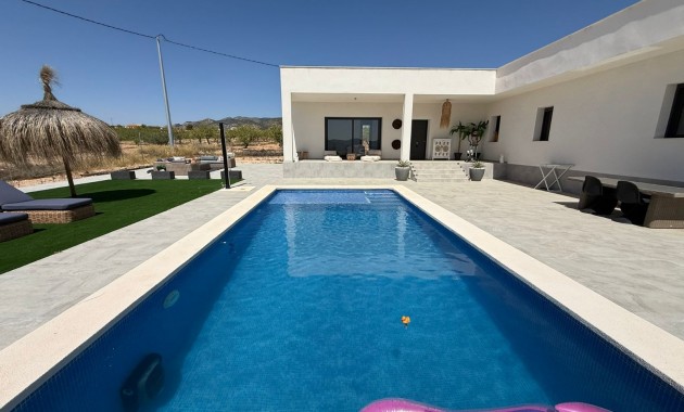 Detached Villa - Sale - Pinoso - Pinoso