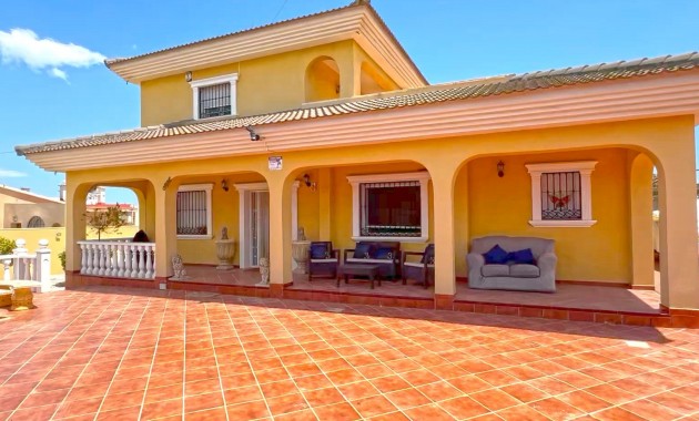 Detached Villa - Sale - Torrevieja - Los Balcones - Los Altos del Edén