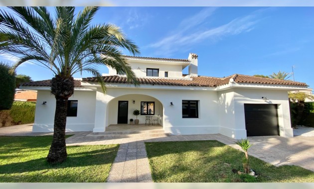 Detached Villa - Venta - Cabo Roig - Cabo Roig