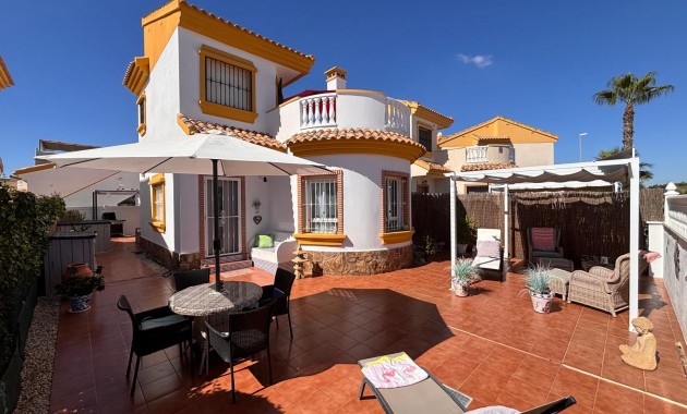 Detached Villa - Venta - El Campo - El Campo