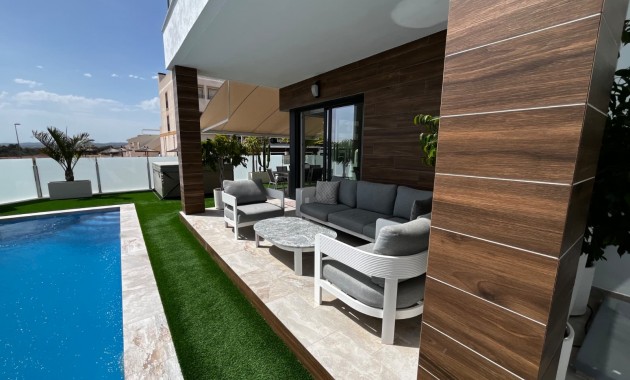 Detached Villa - Venta - Los Montesinos - Entre Naranjos / Vistabella Golf