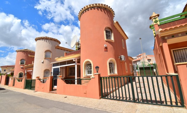 Detached Villa - Venta - Orihuela Costa - Playa Flamenca