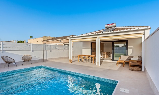 Detached Villa - Venta - Torrevieja - El Chaparral
