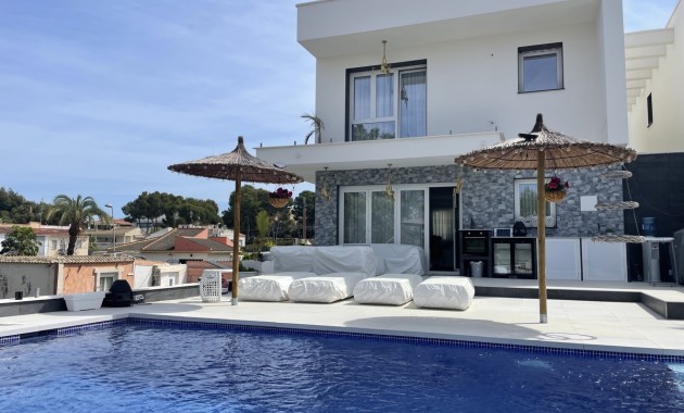 Detached Villa - Venta - Torrevieja - Los Balcones
