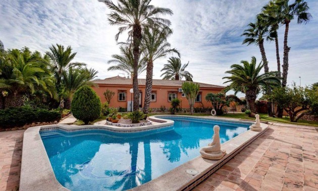 Detached Villa - Venta - Torrevieja - Torretas