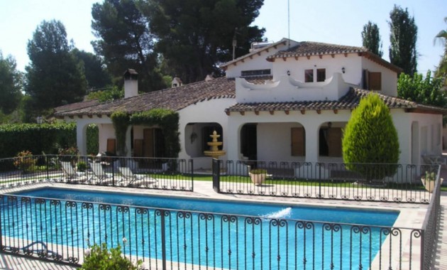 Finca / Country Property - Herverkoop - Castalla - Castalla