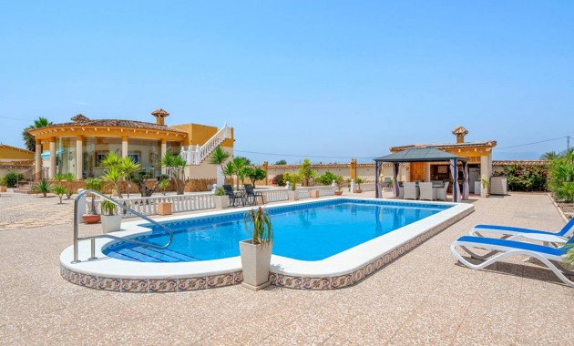 Finca / Country Property - Herverkoop - Catral - Catral