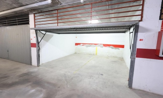 Garage - Herverkoop - Torrevieja -
                Los Frutales