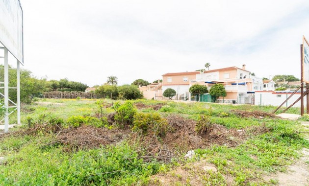 Parcela / Terreno - Venta - Torrevieja - Los balcones