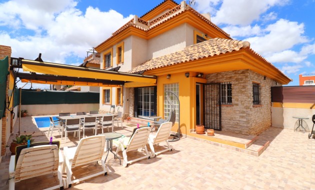 Semi Detached Villa - Sale - Los Montesinos - La Herrada