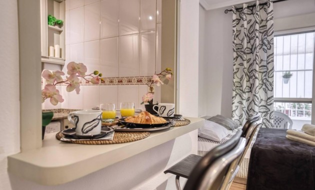 Studio - Herverkoop - Torrevieja - Centro