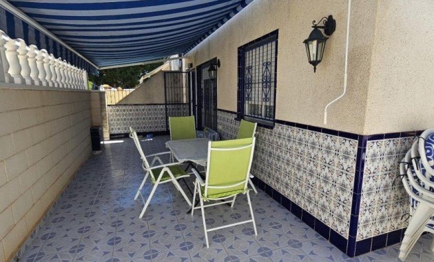 Terraced house - Herverkoop - Torrevieja - Carrefour