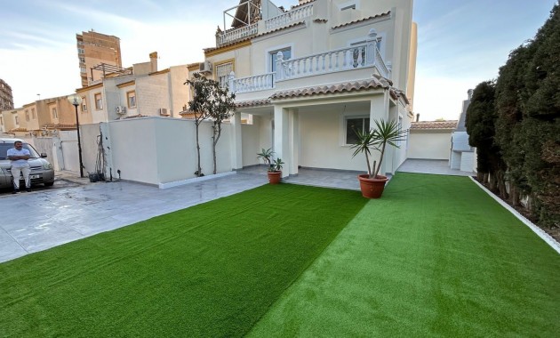 Terraced house - Herverkoop - Torrevieja - Parque las naciones