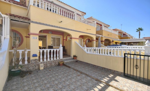 Terraced house - Sale - Orihuela Costa - Cabo Roig