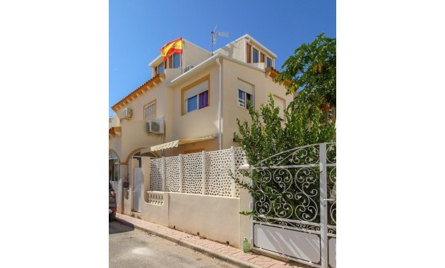 Terraced house - Sale - Orihuela Costa - Playa Flamenca