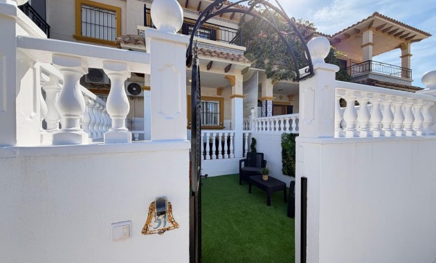 Terraced house - Sale - Orihuela Costa - Rocio del Mar