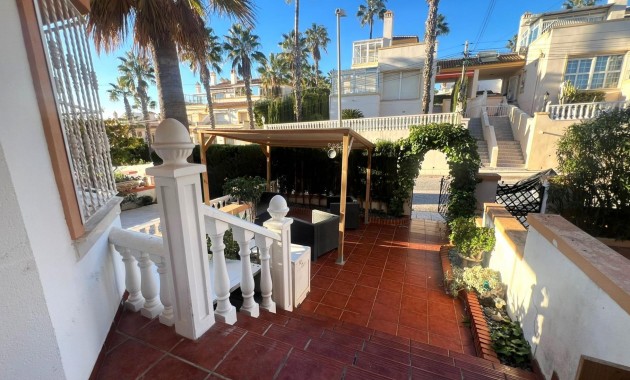 Terraced house - Sale - Orihuela Costa - Villamartín-Las Filipinas