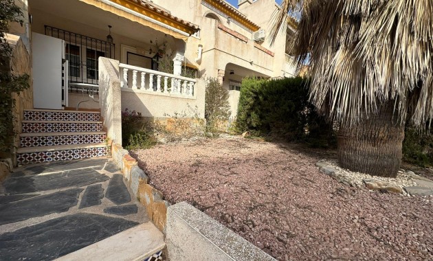 Terraced house - Sale - Orihuela Costa - Villamartin