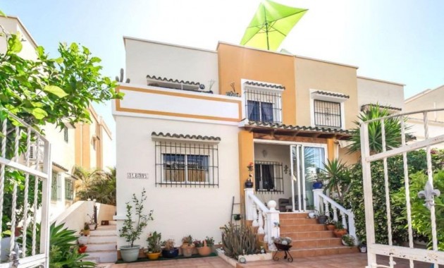 Terraced house - Venta - Orihuela Costa - La Florida