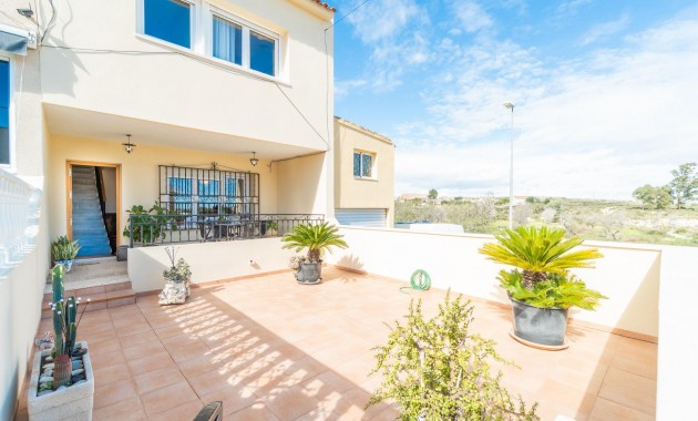 Terraced house - Venta - Orihuela - Desamparados-Hurchillo-Torremendo
