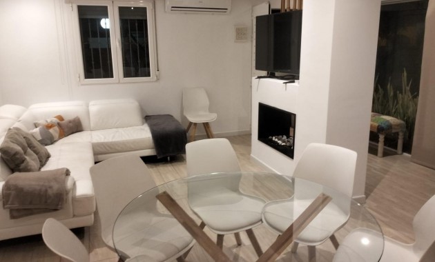 Terraced house - Venta - Torrevieja - Torretas