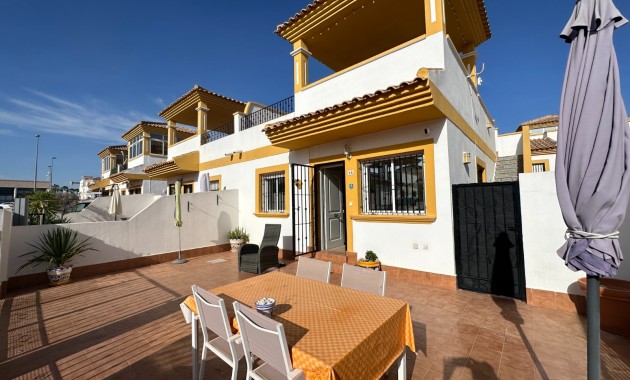 Town house / semi detached - Herverkoop - Orihuela - Entre Naranjos Vistabella