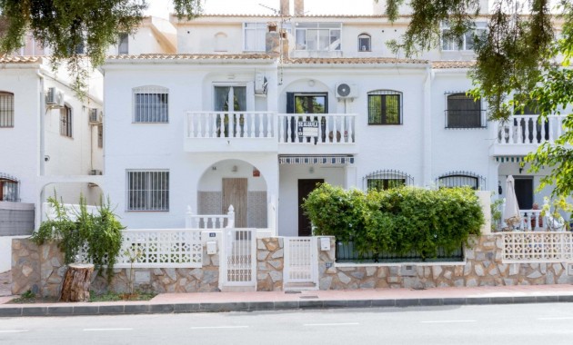 Townhouse - Sale - Orihuela Costa - La Zenia