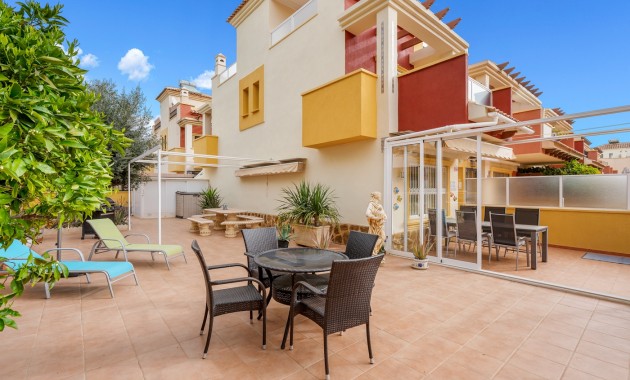Townhouse - Sale - Orihuela Costa - Villamartin