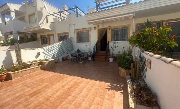 Townhouse - Sale - Orihuela - Entre Naranjos Vistabella