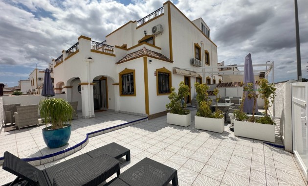 Townhouse - Sale - Orihuela - Entre Naranjos Vistabella