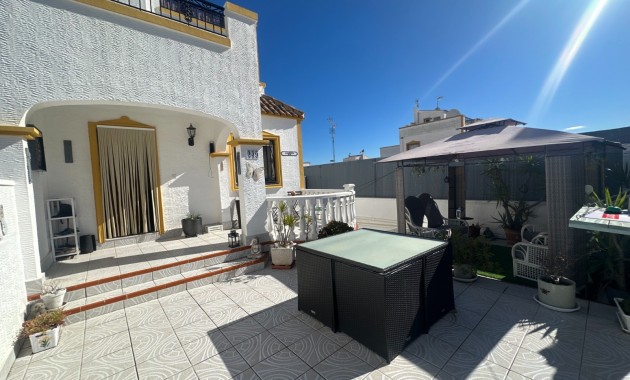 Townhouse - Sale - Orihuela - Entre Naranjos Vistabella