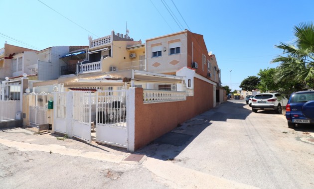 Townhouse - Sale - Torrevieja - Torretas