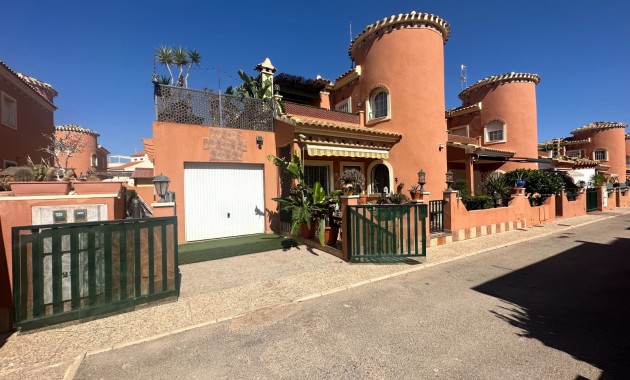 Villa - Herverkoop - Orihuela - Playa Flamenca