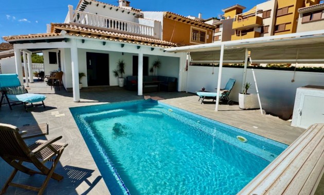 Villa - Herverkoop - Punta Prima - Punta Prima