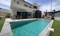 Villa - Herverkoop - San Miguel de Salinas - CB-18135