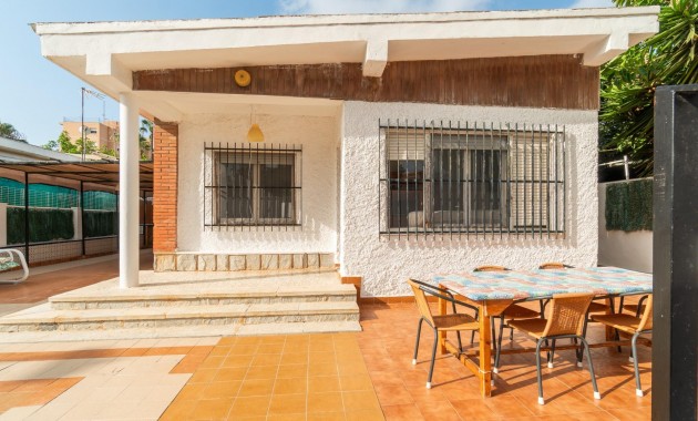 Villa - Herverkoop - Torrevieja - Aguas nuevas 1