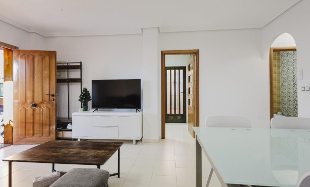Villa - Herverkoop - Torrevieja - Aguas Nuevas