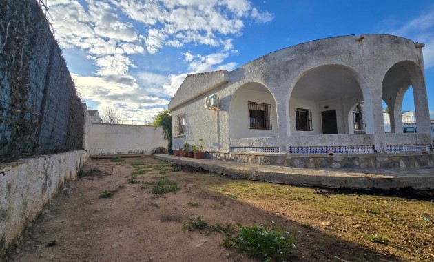 Villa - Herverkoop - Torrevieja - El Chaparal