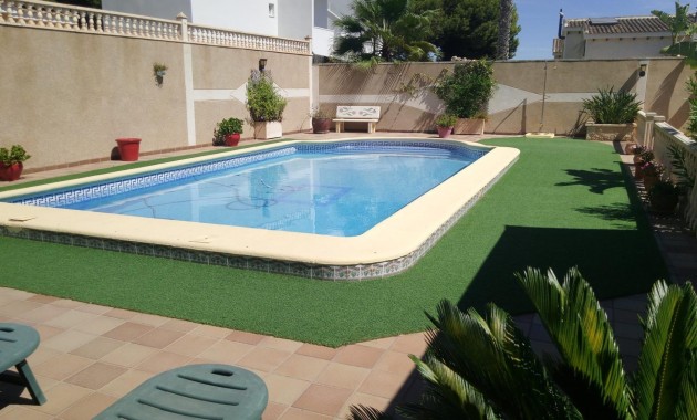 Villa - Herverkoop - Torrevieja - Eliseos playa