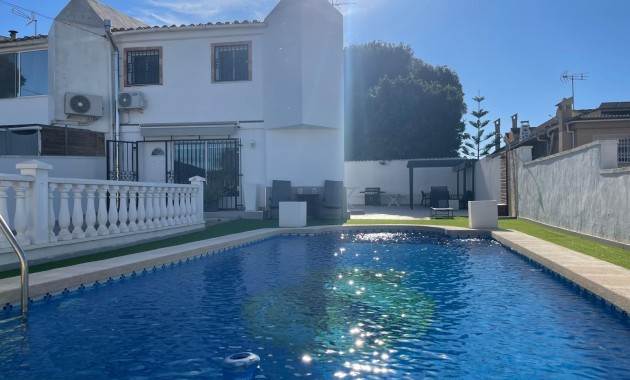 Villa - Herverkoop - Torrevieja - Los Balcones - Los Altos del Edén